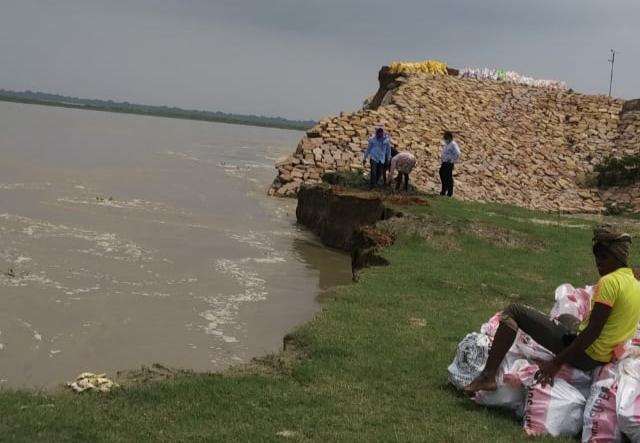 बीएसटी बांध का टी-स्पर कटा, लाखों की आबादी पर संकट, पहुंचे डीएम